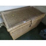 RUSH WOVEN BLANKET BOX.