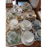 ASSORTED TEA AND COFFEE CUPS AND SIDE PLATES.