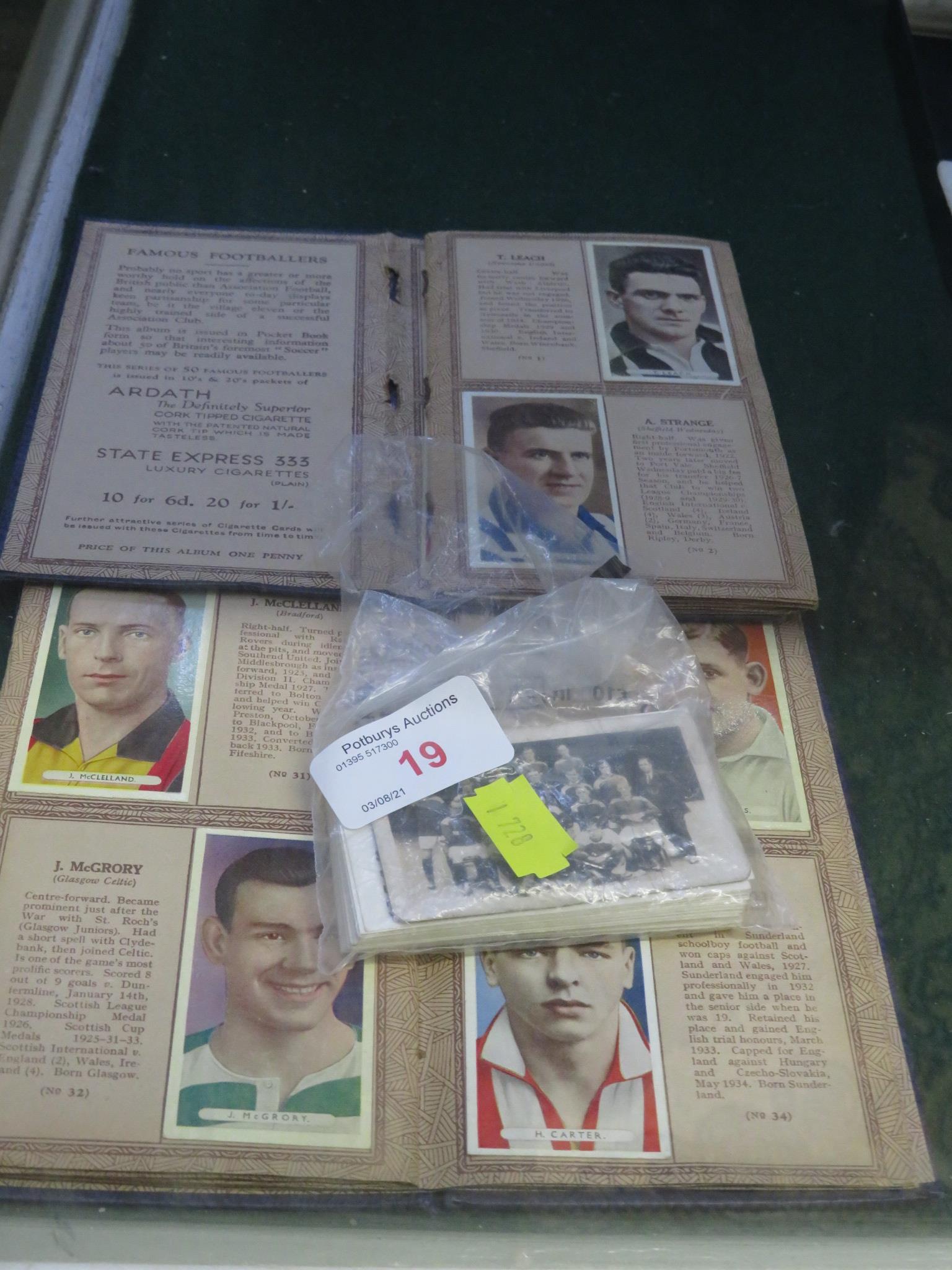 TWO ARDATH FAMOUS FOOTBALLERS POCKET BOOK ALBUMS (1930S), THIRTY MIRRORCARD STAR SOCCER SIDES, AND