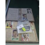 TWO ARDATH FAMOUS FOOTBALLERS POCKET BOOK ALBUMS (1930S), THIRTY MIRRORCARD STAR SOCCER SIDES, AND