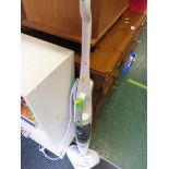 MORPHY RICHARDS ELECTRIC STEAM MOP.