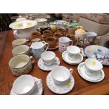 SELECTION OF CHINA AND POTTERY TEA, DINNER AND HOME WARE.