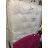 ELECTRIC SINGLE DIVAN BED WITH POCKET SPRUNG MATTRESS AND PINK HEAD BOARD *