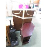 FOLDING METAL SHEET MUSIC STAND. *