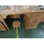 PINE FOUR DRAWER DRESSING TABLE / DESK. (AF)