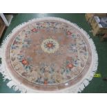 CIRCULAR FLORAL PATTERNED RUG.