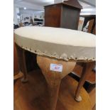A LIGHT WOOD UPHOLSTERED DRESSING TABLE STOOL*