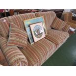 MODERN PARKER KNOLL LARGE TWO SEATER SOFA IN STRIPED MULTICOLOURED UPHOLSTERY, WITH SCATTER CUSHIONS