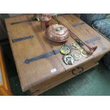 RUSTIC PINE SQUARE COFFEE TABLE WITH LIFT UP STORAGE COMPARTMENTS TO EACH END, WROUGHT METAL