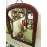 SMALL RECTANGULAR WALL MIRROR IN A MAHOGANY FRAME.