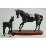 Beswick Black Beauty and foal: 2466 and 2536 on wooden plinth