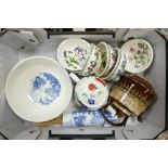 A mixed collection of items to include: Portmeirion Botanical small dishes,