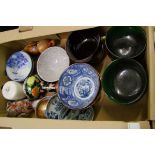 A mixed collection of oriental items to include: bowls, ornaments, figures etc