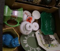 A mixed collection of items to include: Wedgwood cabbage ware comport, sage green wall plates,