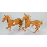 Beswick palomino prancing arab: one gloss one matt (2)