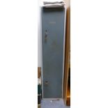 Steel Single Door Gun Cabinet: with key