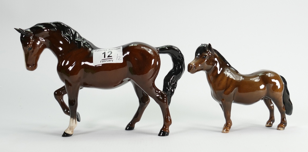 Beswick Stocky jogging horse: 855 together with Shetland Eschonchan Ronay 1648 (boxed) (2)