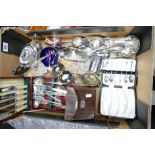 A mixed collection of items to include : Silver rimmed salt pots, cased cutlery,