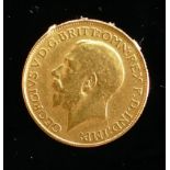 1913 gold full sovereign: Gorge V and St George and the dragon.