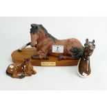 Beswick spirit of peace: on plinth together with another star and arab horses wall plaque 1385 (3)