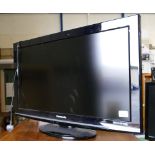 Panasonic 32" television: with remote