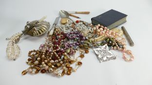 Job lot of costume jewellery & misc items: