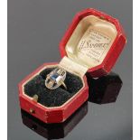 9ct Art Deco ladies ring set with various stones: 2.4g.