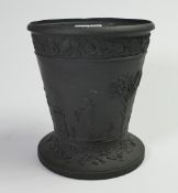 Wedgwood black bassalt vase: Decorated with classical scenes ( chips to top rim).