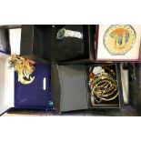 A collection of vintage ladies costume jewellery:including mainly boxed.