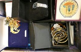 A collection of vintage ladies costume jewellery:including mainly boxed.