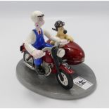 Coalport Wallace and Gromit figure hold on gromit: limited edition