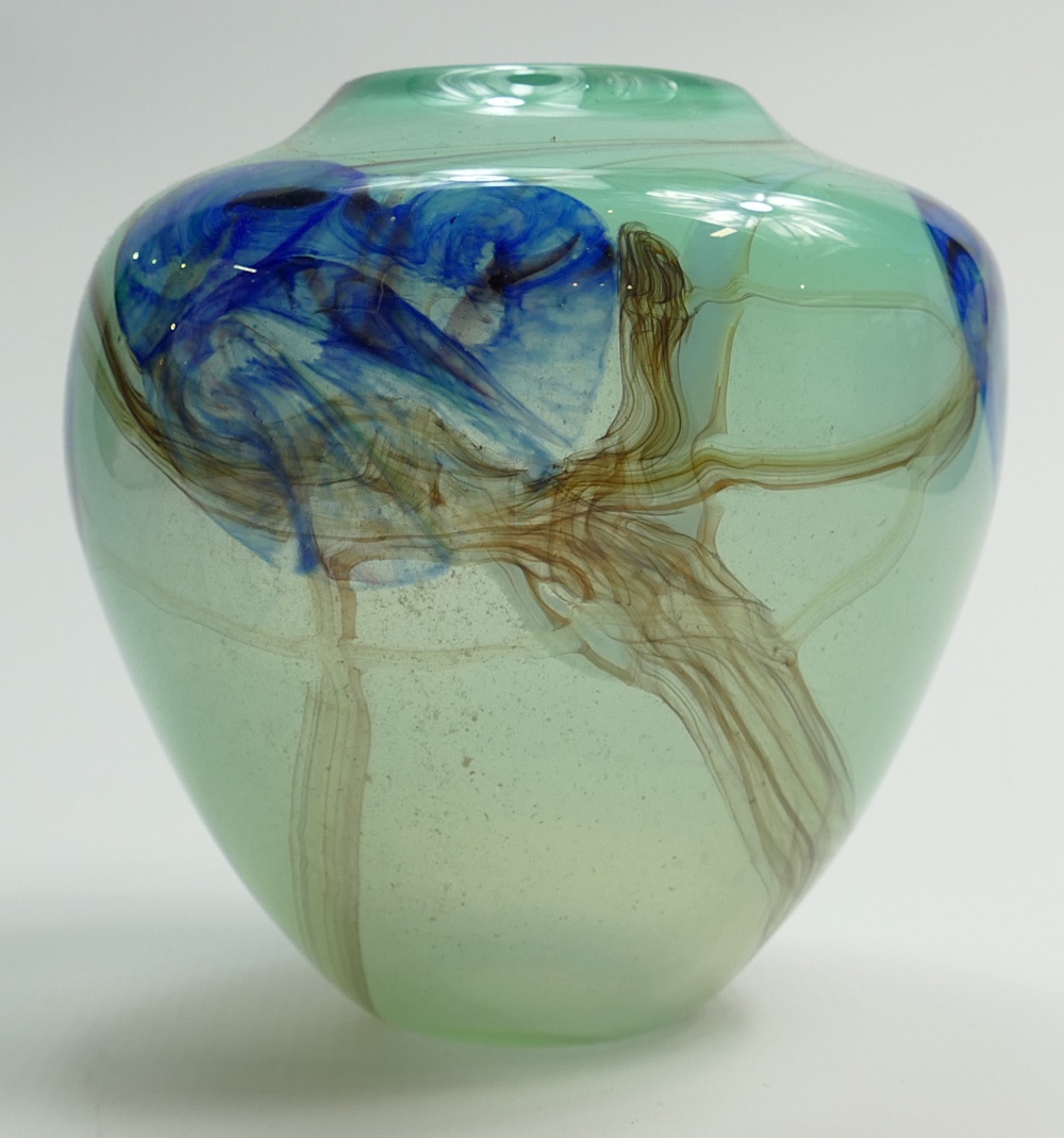 Barry Cullen Signed Art Glass Vase: height 15cm