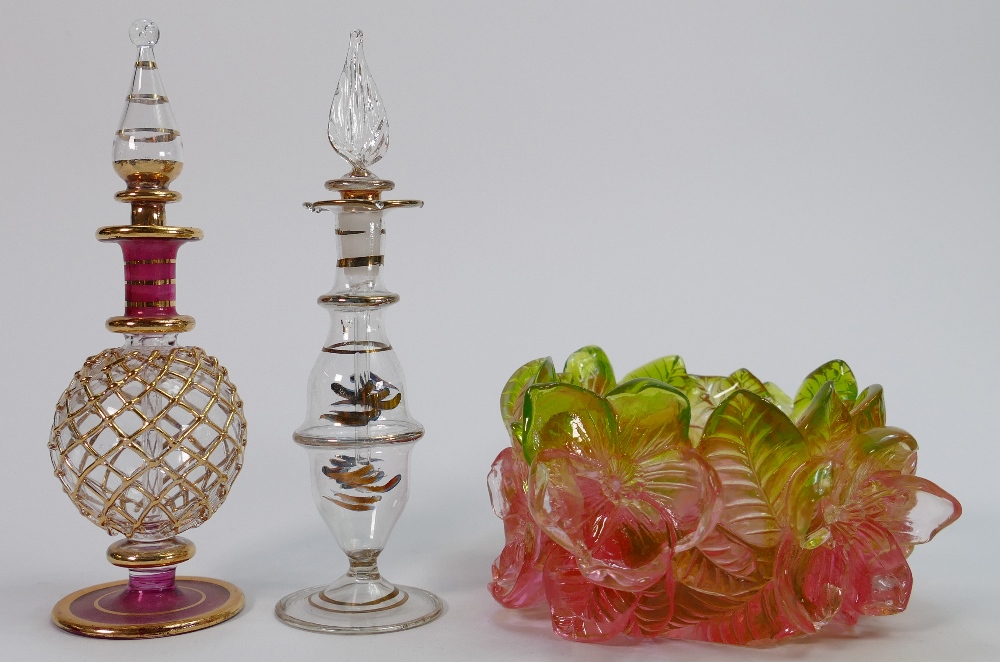 A collection of Art glassware and miniature oriental items: including Cloissone, porcelain, - Image 8 of 11