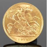 1912 gold Half Sovereign: George V and St George and the dragon.