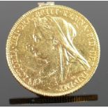 1900 gold Full Sovereign: Victoria and St George and the dragon.