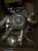 a collection of silver plated and white metal items to include: tea spoons, hand mirror, pierced
