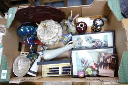 A mixed collection of items to include: continenatl pottery, ornimental boxes, pen set, japanese