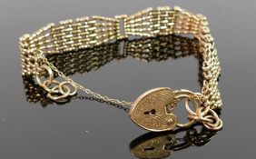 9ct gold gate bracelet, 25.6g.: