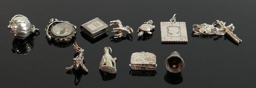 A collection of Silver charms: 37.9g. (12)