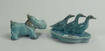 Beswick early blue models: of three duck dish and a baby hippopotamus. (2)