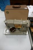 Vintage Cased Singer Sewing Machine: