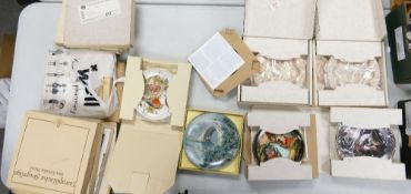 A large Collection of decorative Boxed collectible plates: