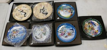 A collection of 7 Boxed Warner Brothers Gallery Cartoon Theme Limited Edition Plates: