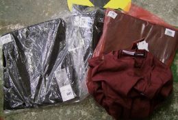 A quantity of brand new clothing: Lee jeans, Calvin Klein T-shirts etc.