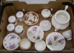 A mixed collection of tea/coffee ware: Hammersley Victorian Violets coffee cups and saucers, 5 x