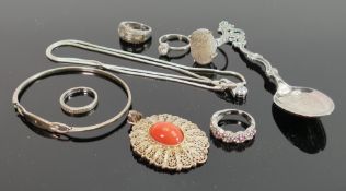 A collection of Jewelry including: Rings, Necklace, brooch etc (silver necklace noted)