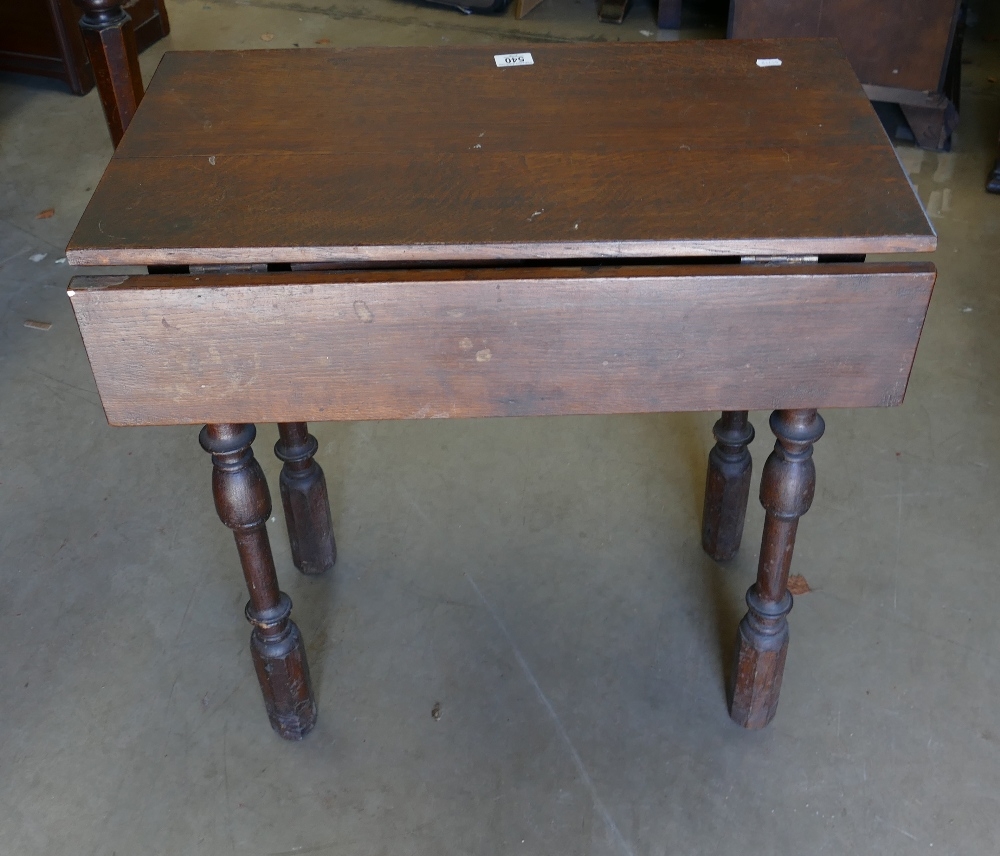 Primitive Early 200th Century Spindle Legged Drop Leaf Table: - Image 3 of 4