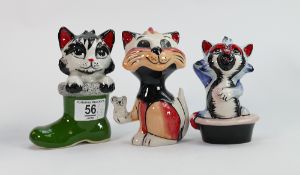 Three Lorna Bailey cats: In boots, in bath and with a mouse, tallest 13.75 cm (3)