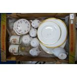 Tray lot including tea set & Doulton dinner ware: Royal Crown bone china 20 piece tea set in good