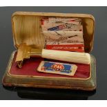 Vintage Pal Injectomatic 1950s Razor: with original box & paperwork.